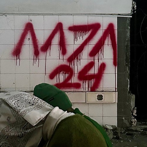 ^^7^ 24
